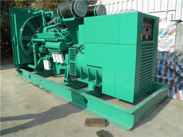 贵池出租发电机-进口柴油发电机组与国产柴油发电机组的区别