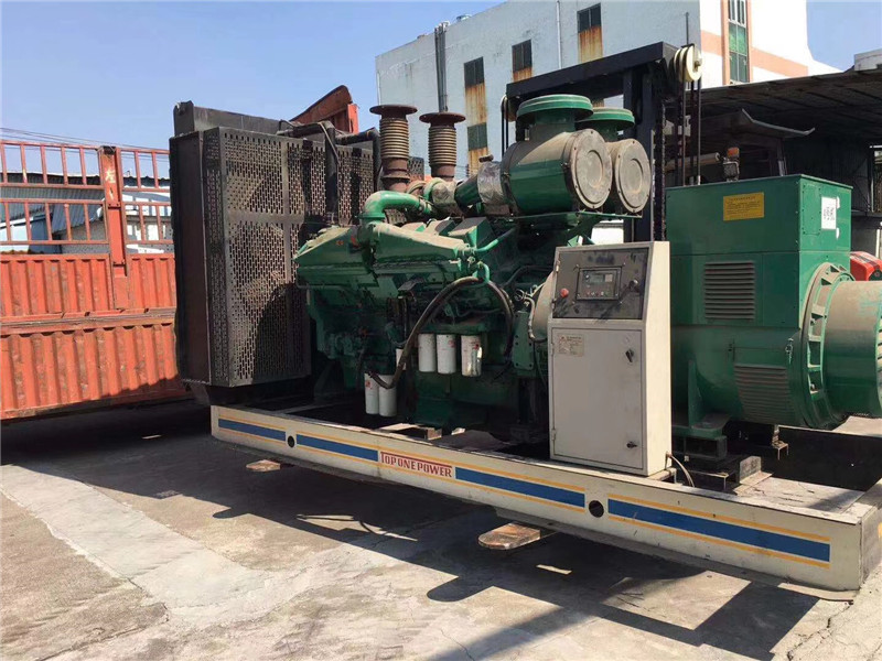 贵池如何判断柴油发电机组的机油温度是否达到了合适的预热温度？