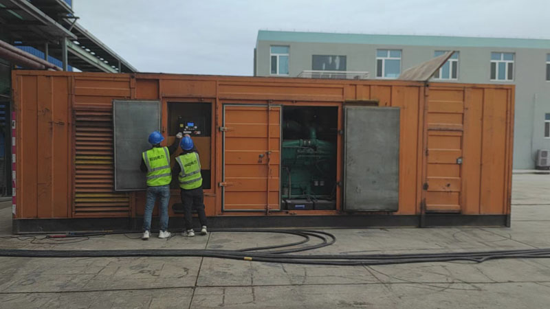 贵池如何检查柴油发电机组的机油油位？